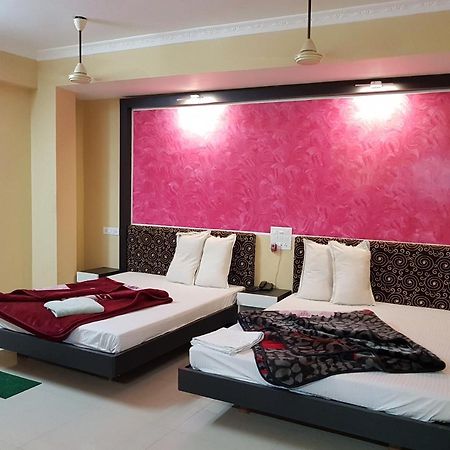 Hotel Swagatam International à Tarapith Extérieur photo