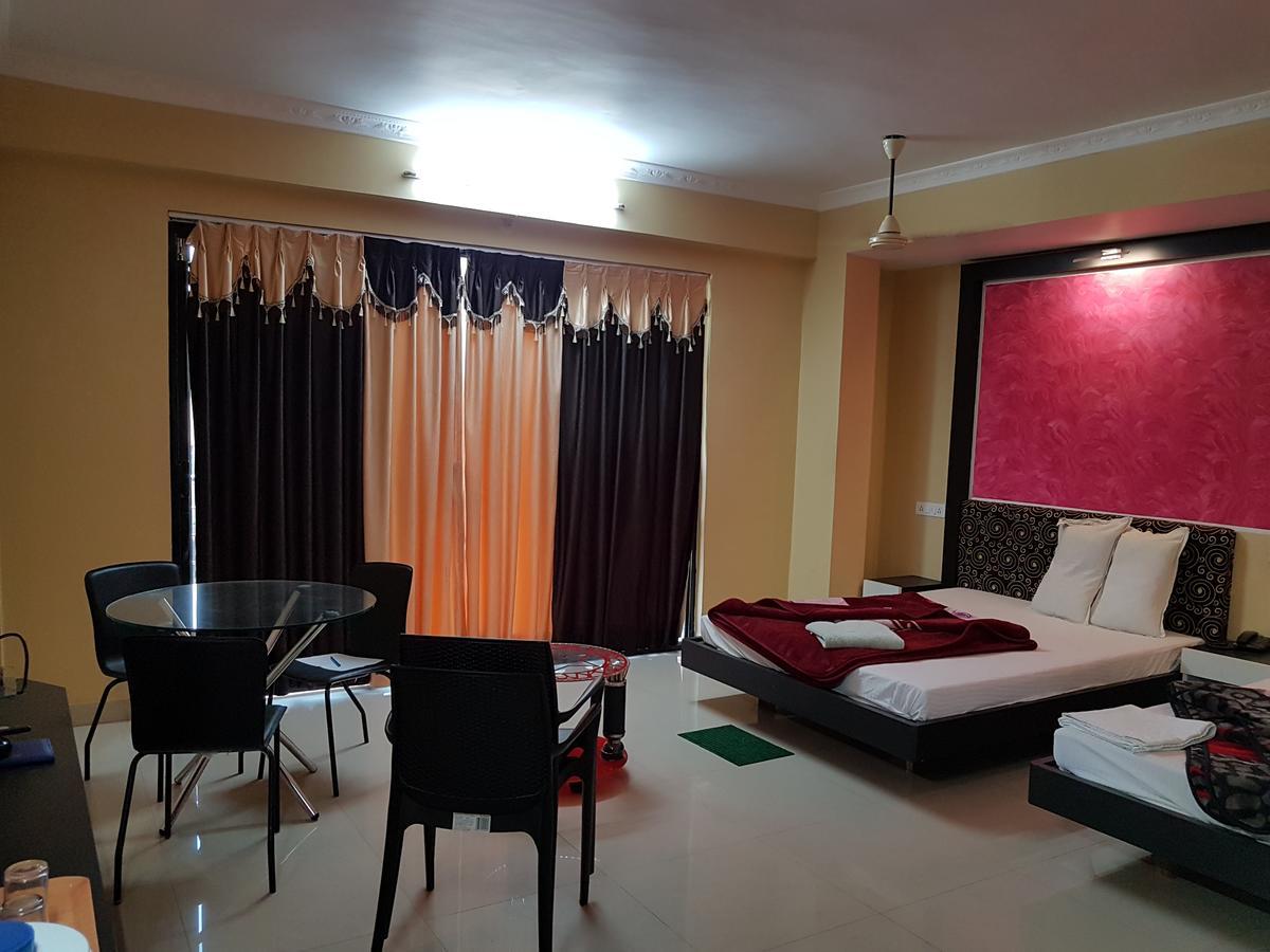 Hotel Swagatam International à Tarapith Extérieur photo