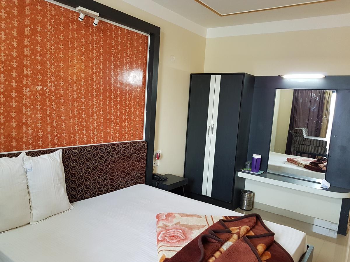 Hotel Swagatam International à Tarapith Extérieur photo