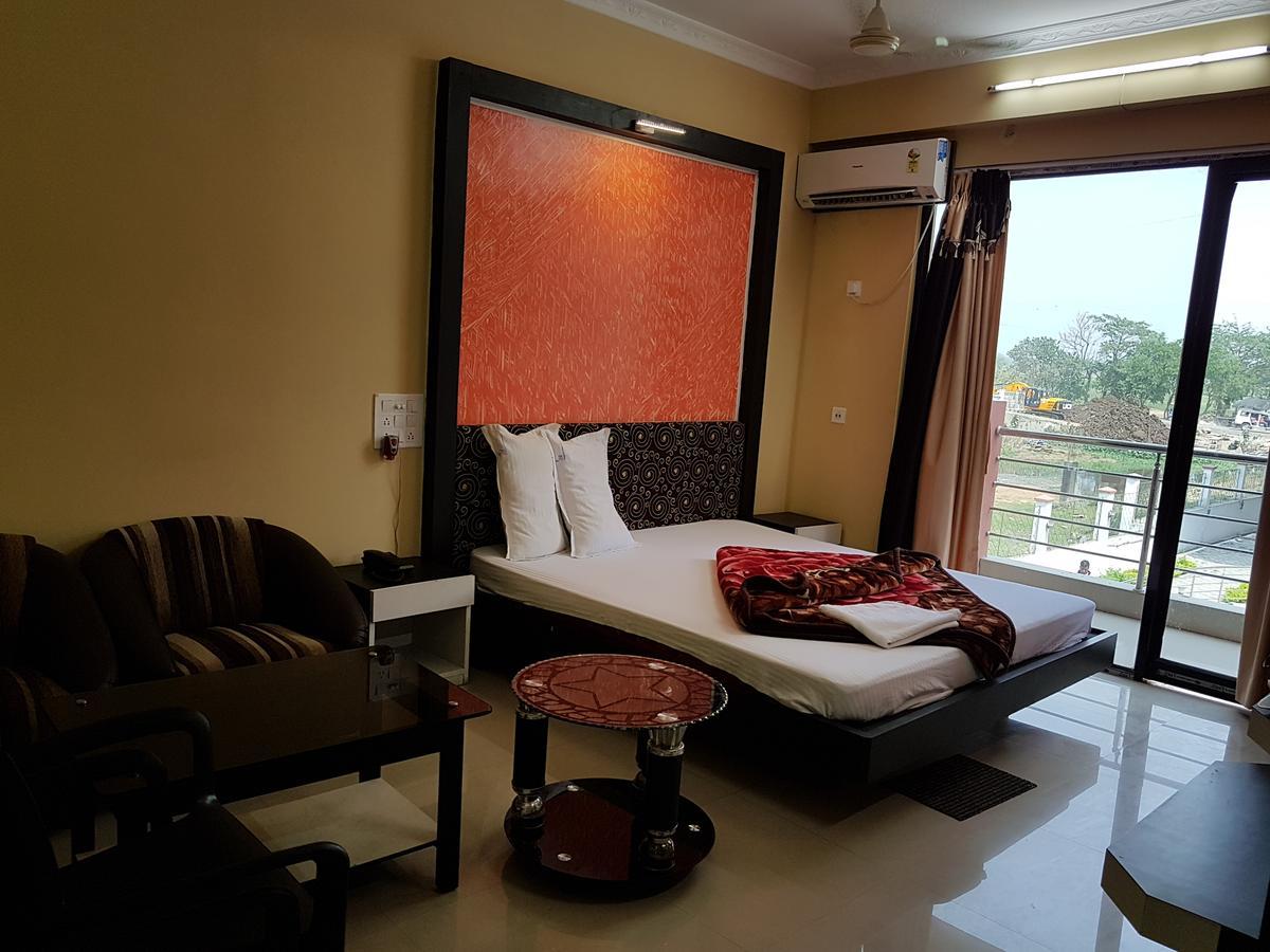 Hotel Swagatam International à Tarapith Extérieur photo