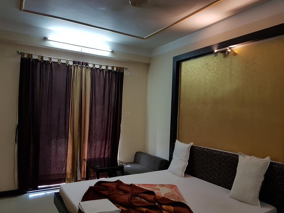 Hotel Swagatam International à Tarapith Extérieur photo