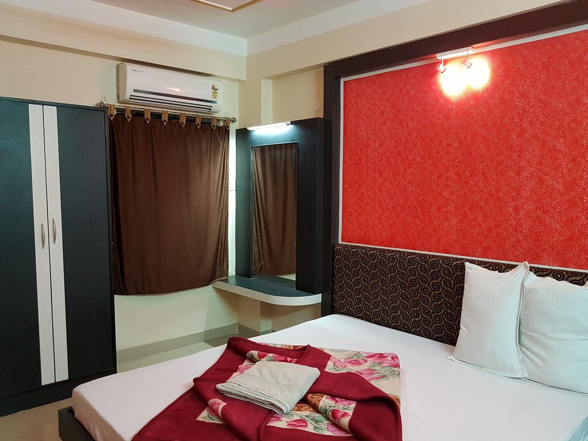 Hotel Swagatam International à Tarapith Extérieur photo