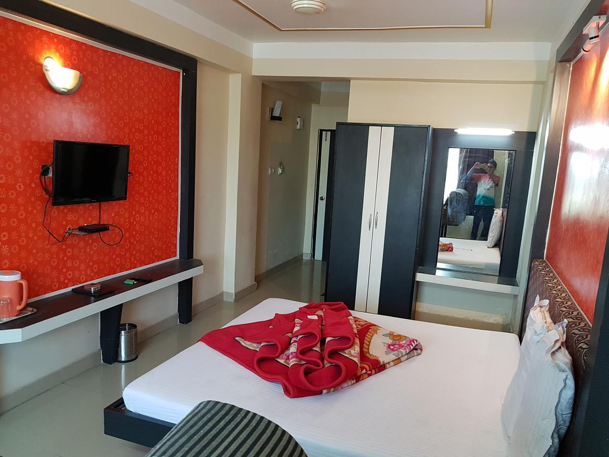 Hotel Swagatam International à Tarapith Extérieur photo
